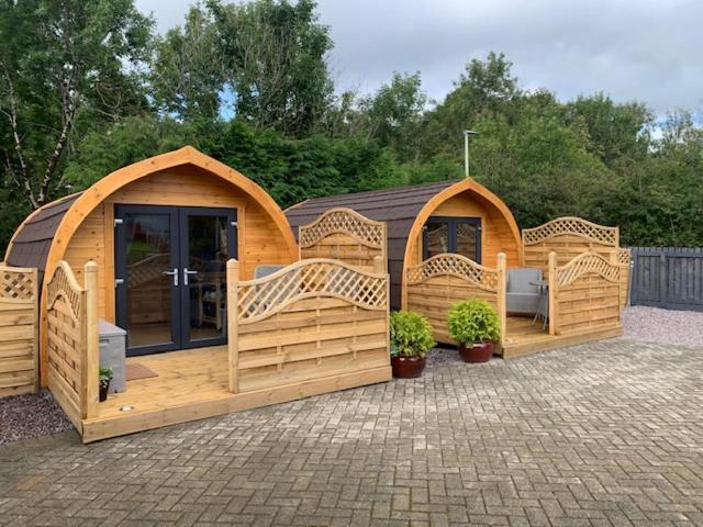 Conifer Cabins Fort William Buitenkant foto